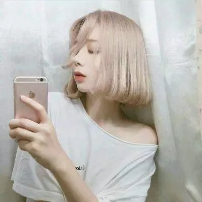 吞噬太阳的女子